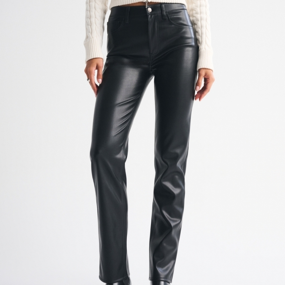 Abercrombie High Rise 90s Straight Vegan Leather Pant